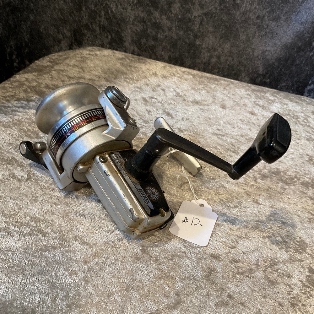 Vintage Daiwa 1600X Spinning Reel, Made in Japan